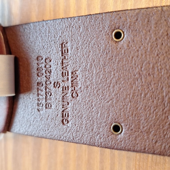 Fossil brown leather belt with gold metal embellishments, sz small, NWT - Picture 4 of 6
